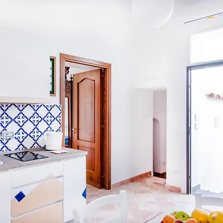 Emerald's - Rachele Conca dei Marini